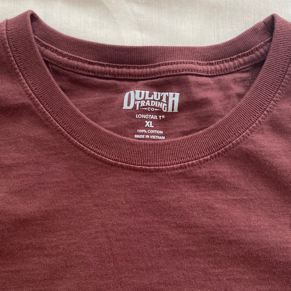 Duluth Trading Co long tail t-shirt